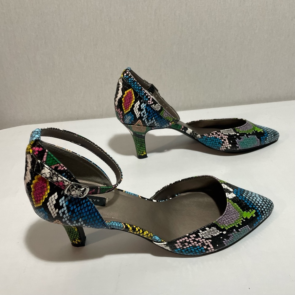 Array Pointed-Toe Ankle-Strap Pumps , Size 9.5 W … - image 5